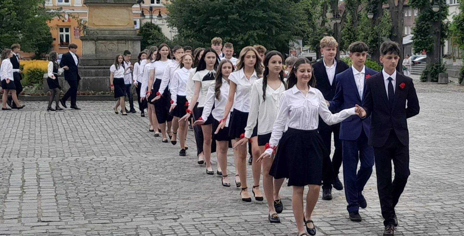 Zdjęcie: Zatańczyli poloneza i bawili się na balu